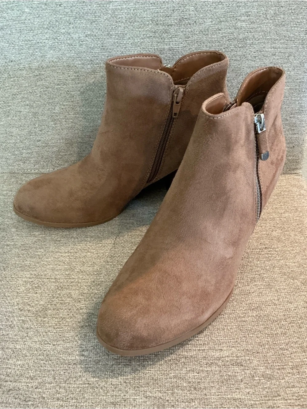849 NWT Style & Co. Tan Suede Ankle Booties with Side Zipper